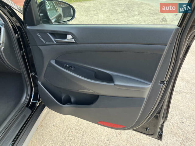 Хендай Туксон, об'ємом двигуна 2 л та пробігом 156 тис. км за 14800 $, фото 12 на Automoto.ua