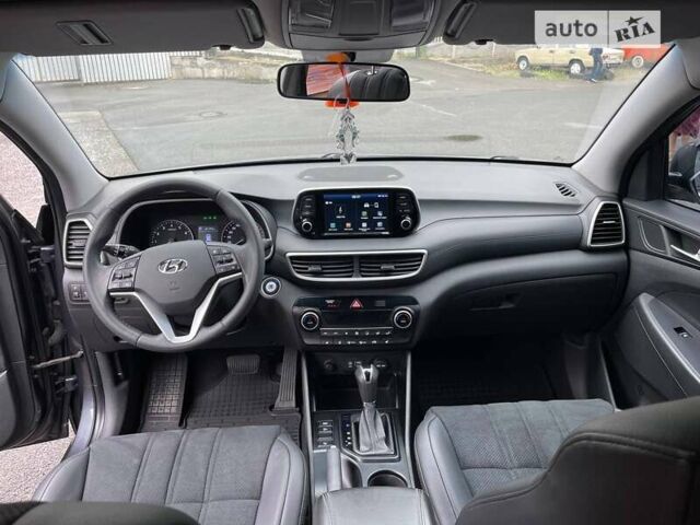 Хендай Туксон, объемом двигателя 2 л и пробегом 144 тыс. км за 19000 $, фото 11 на Automoto.ua