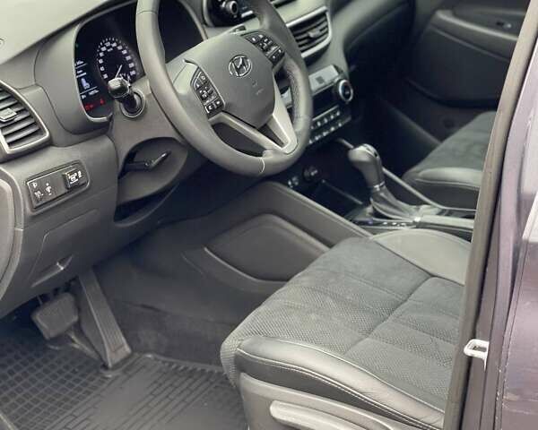 Хендай Туксон, объемом двигателя 2 л и пробегом 144 тыс. км за 19000 $, фото 10 на Automoto.ua