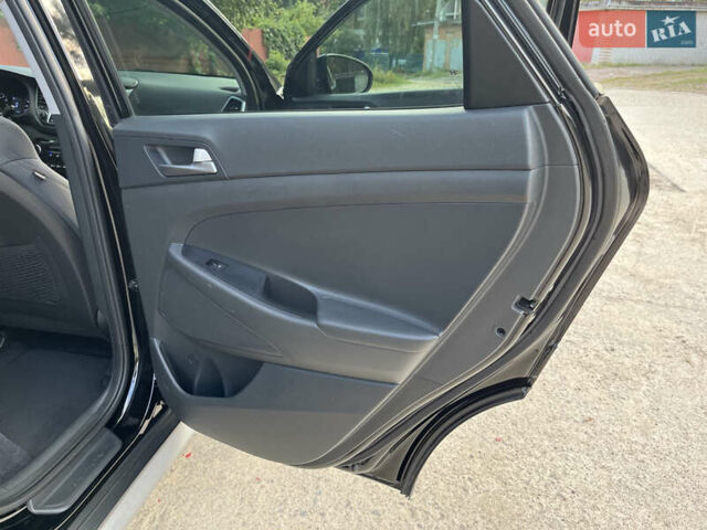 Хендай Туксон, об'ємом двигуна 2 л та пробігом 156 тис. км за 14800 $, фото 11 на Automoto.ua