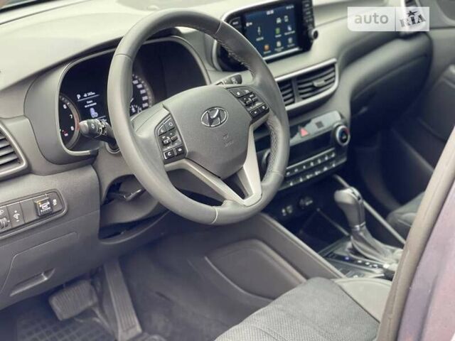 Хендай Туксон, объемом двигателя 2 л и пробегом 144 тыс. км за 19000 $, фото 15 на Automoto.ua