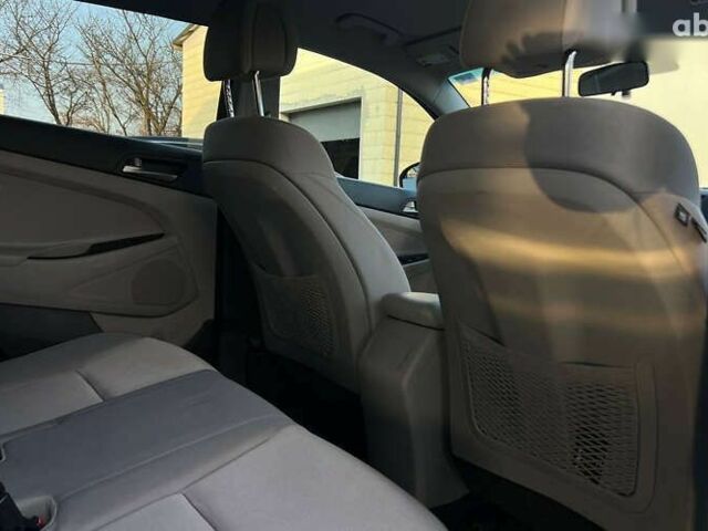 Хендай Туксон, объемом двигателя 2 л и пробегом 80 тыс. км за 17990 $, фото 29 на Automoto.ua