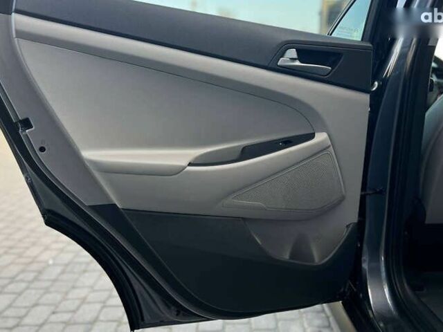 Хендай Туксон, объемом двигателя 2 л и пробегом 83 тыс. км за 17700 $, фото 25 на Automoto.ua