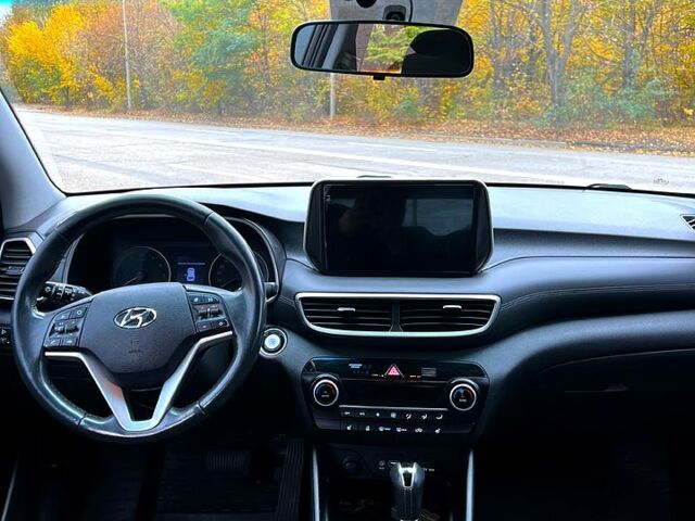 Хендай Туксон 2018 в Харькове на Automoto.ua Хендай Туксон, объемом двигателя 2 л и пробегом 125 тыс. км за 23000 $, фото 8 на Automoto.ua