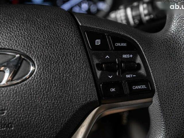 Хендай Туксон, объемом двигателя 2 л и пробегом 58 тыс. км за 17500 $, фото 16 на Automoto.ua