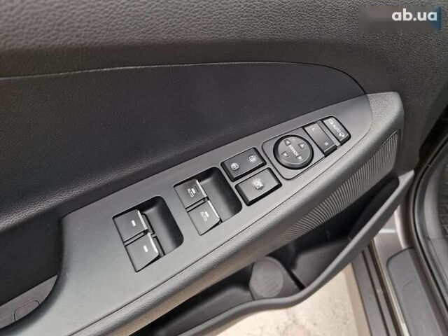 Хендай Туксон, об'ємом двигуна 2 л та пробігом 127 тис. км за 24999 $, фото 15 на Automoto.ua
