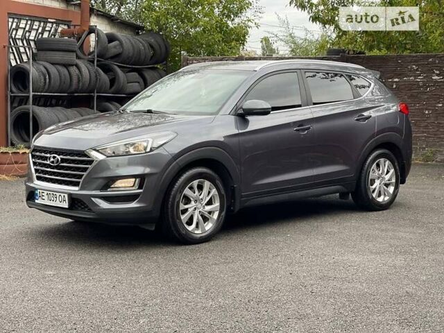 Хендай Туксон, объемом двигателя 2 л и пробегом 144 тыс. км за 19000 $, фото 2 на Automoto.ua