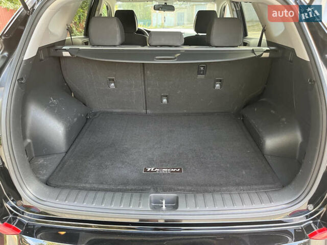 Хендай Туксон, об'ємом двигуна 2 л та пробігом 156 тис. км за 14800 $, фото 16 на Automoto.ua