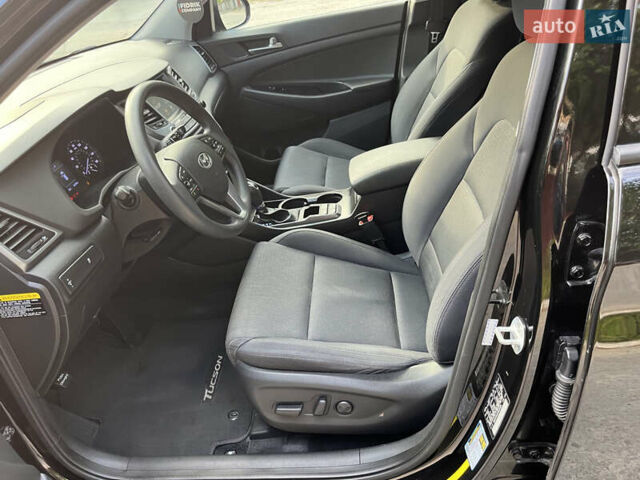Хендай Туксон, об'ємом двигуна 2 л та пробігом 156 тис. км за 14800 $, фото 17 на Automoto.ua