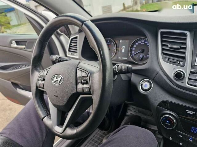 Хендай Туксон, объемом двигателя 2 л и пробегом 111 тыс. км за 19999 $, фото 22 на Automoto.ua