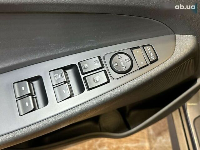 Хендай Туксон, объемом двигателя 1.6 л и пробегом 147 тыс. км за 20500 $, фото 17 на Automoto.ua