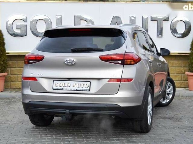 Хендай Туксон, объемом двигателя 1.6 л и пробегом 118 тыс. км за 18700 $, фото 12 на Automoto.ua