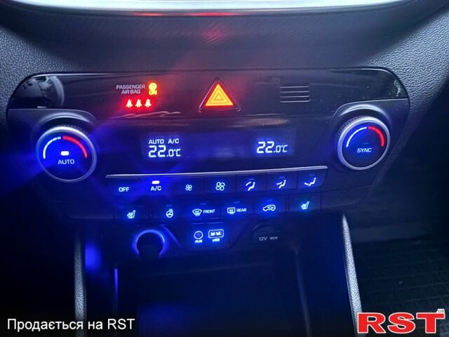 Хендай Туксон, объемом двигателя 2 л и пробегом 36 тыс. км за 19400 $, фото 10 на Automoto.ua