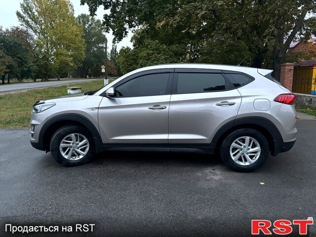 Хендай Туксон, объемом двигателя 2 л и пробегом 36 тыс. км за 19400 $, фото 4 на Automoto.ua