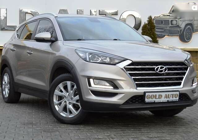 Хендай Туксон, объемом двигателя 1.6 л и пробегом 118 тыс. км за 18700 $, фото 1 на Automoto.ua