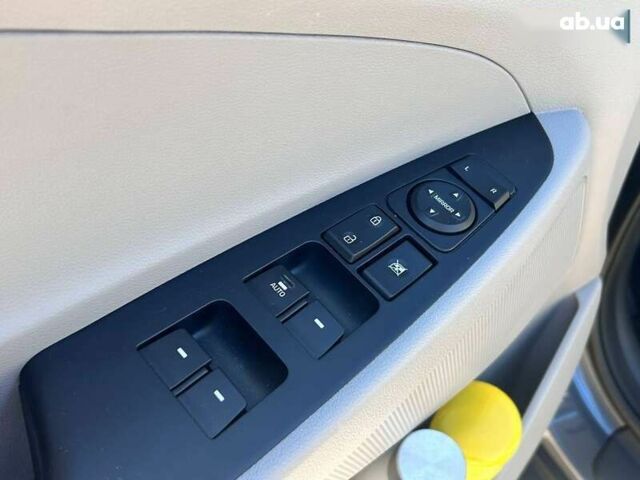 Хендай Туксон, объемом двигателя 0 л и пробегом 63 тыс. км за 19500 $, фото 26 на Automoto.ua