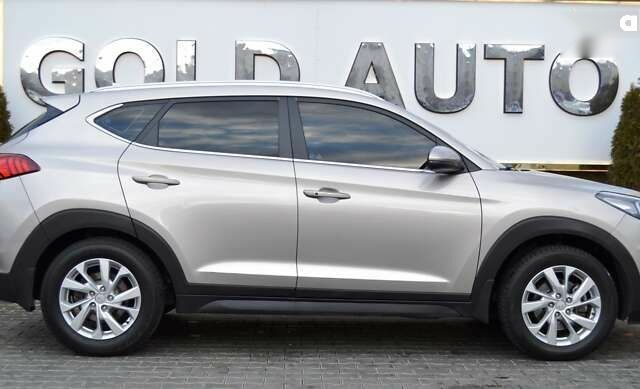 Хендай Туксон, объемом двигателя 1.6 л и пробегом 118 тыс. км за 18700 $, фото 14 на Automoto.ua