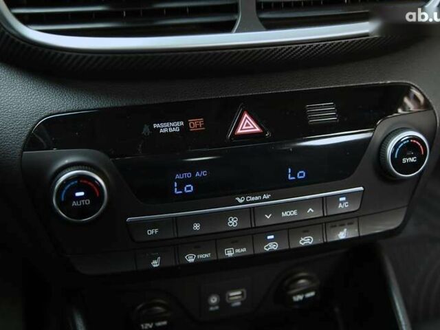 Хендай Туксон, объемом двигателя 0 л и пробегом 109 тыс. км за 17000 $, фото 17 на Automoto.ua