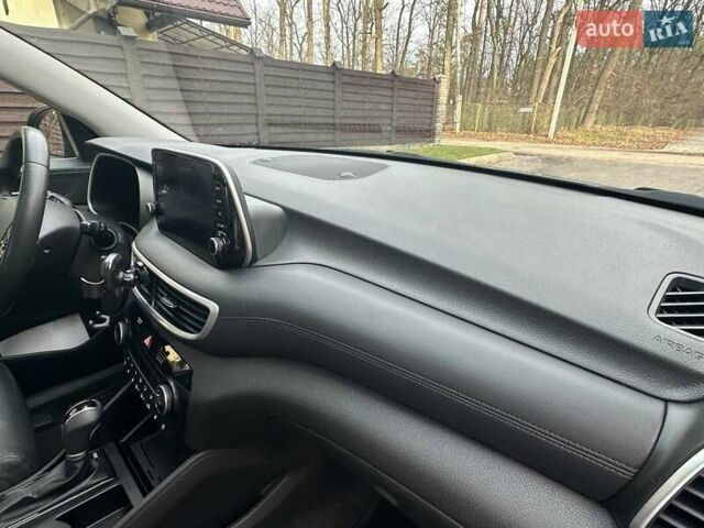 Хендай Туксон, объемом двигателя 2 л и пробегом 45 тыс. км за 32000 $, фото 24 на Automoto.ua
