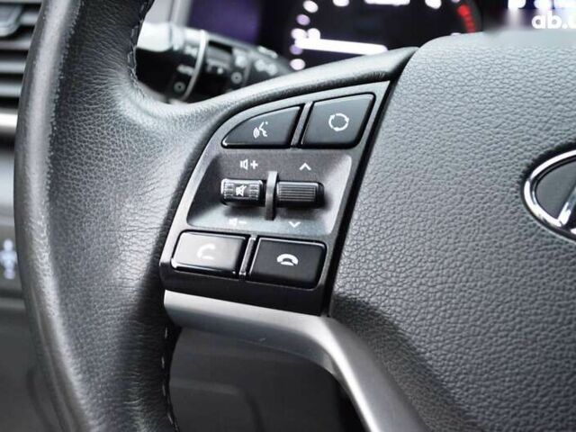 Хендай Туксон, объемом двигателя 1.6 л и пробегом 118 тыс. км за 18700 $, фото 21 на Automoto.ua