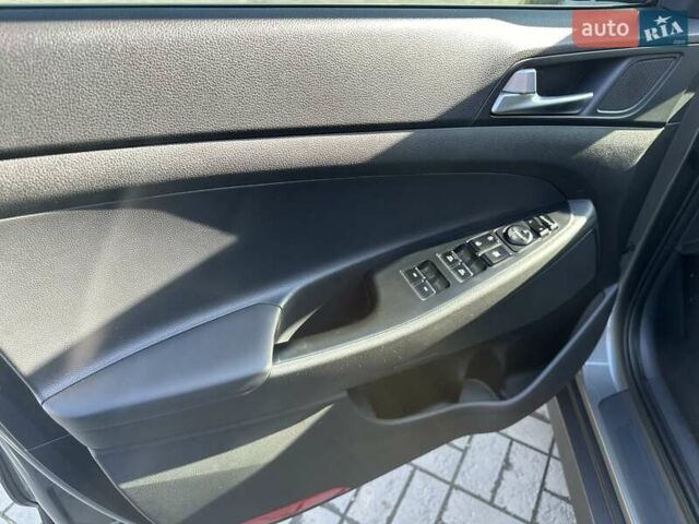 Хендай Туксон, объемом двигателя 2 л и пробегом 56 тыс. км за 24200 $, фото 24 на Automoto.ua