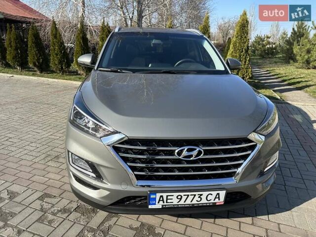 Хендай Туксон, объемом двигателя 2 л и пробегом 56 тыс. км за 24200 $, фото 4 на Automoto.ua