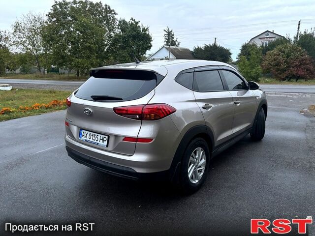 Хендай Туксон, объемом двигателя 2 л и пробегом 36 тыс. км за 19400 $, фото 2 на Automoto.ua