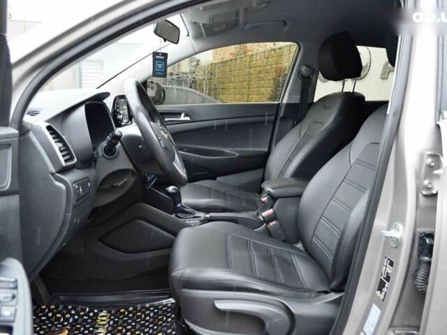 Хендай Туксон, объемом двигателя 1.6 л и пробегом 118 тыс. км за 18700 $, фото 15 на Automoto.ua