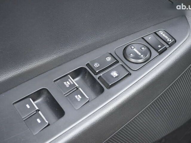 Хендай Туксон, объемом двигателя 1.6 л и пробегом 118 тыс. км за 18700 $, фото 20 на Automoto.ua