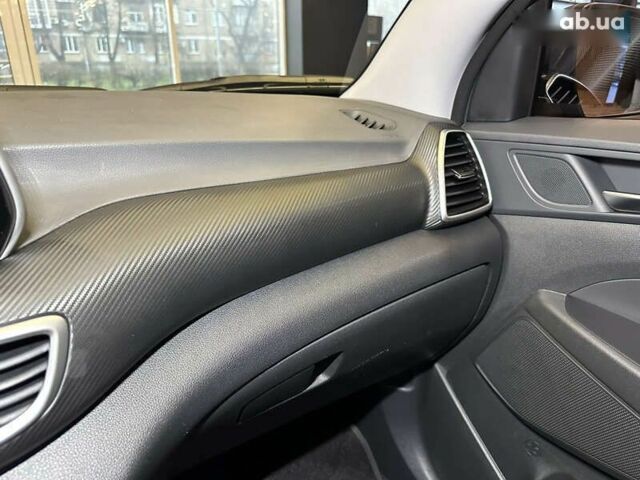 Хендай Туксон, объемом двигателя 1.6 л и пробегом 147 тыс. км за 20500 $, фото 26 на Automoto.ua