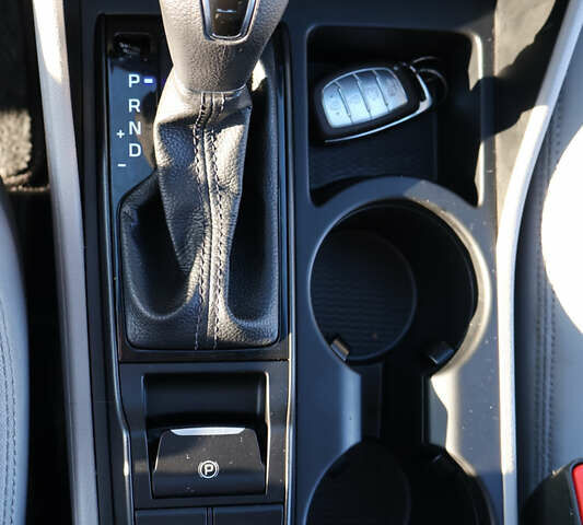 Хендай Туксон, об'ємом двигуна 2 л та пробігом 39 тис. км за 19700 $, фото 18 на Automoto.ua