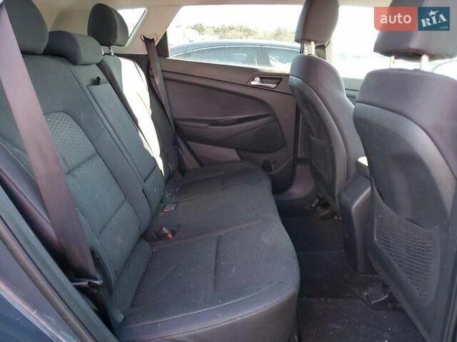 Хендай Туксон, об'ємом двигуна 2 л та пробігом 76 тис. км за 2700 $, фото 10 на Automoto.ua