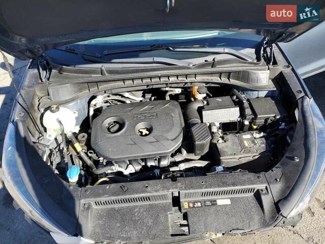 Хендай Туксон, об'ємом двигуна 2 л та пробігом 76 тис. км за 2700 $, фото 11 на Automoto.ua