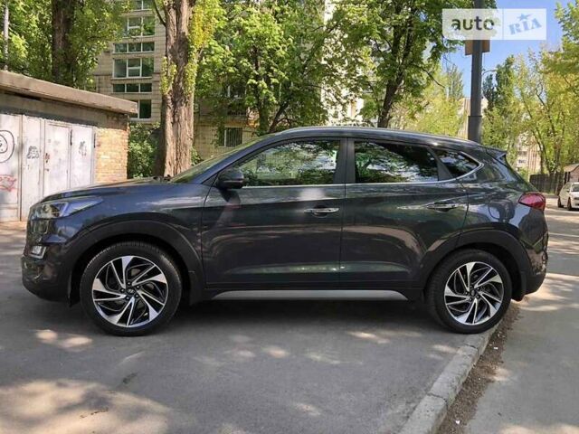 Хендай Туксон, объемом двигателя 2 л и пробегом 30 тыс. км за 27500 $, фото 4 на Automoto.ua