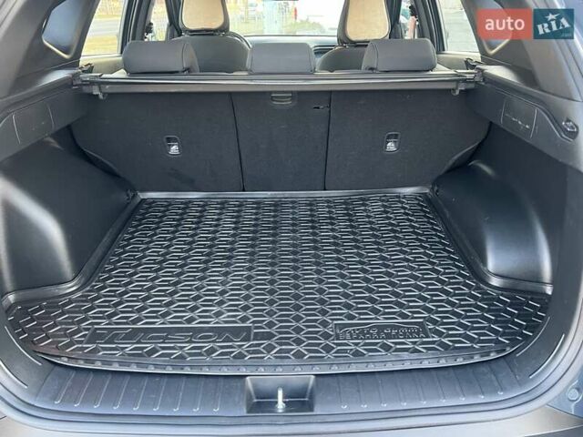 Хендай Туксон, объемом двигателя 2 л и пробегом 30 тыс. км за 28700 $, фото 21 на Automoto.ua