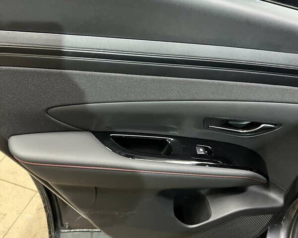 Хендай Туксон, объемом двигателя 1.6 л и пробегом 14 тыс. км за 29500 $, фото 16 на Automoto.ua