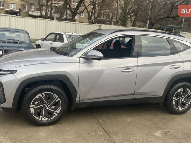 Хендай Туксон, объемом двигателя 2 л и пробегом 0 тыс. км за 26704 $, фото 2 на Automoto.ua