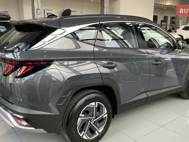 Хендай Туксон, объемом двигателя 2 л и пробегом 0 тыс. км за 26932 $, фото 2 на Automoto.ua