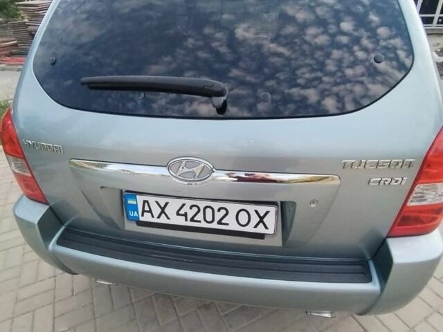 Сірий Хендай Туксон, об'ємом двигуна 2 л та пробігом 367 тис. км за 5500 $, фото 1 на Automoto.ua