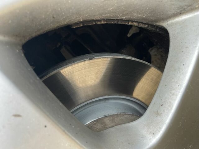 Серый Хендай Туксон, объемом двигателя 2 л и пробегом 267 тыс. км за 4300 $, фото 23 на Automoto.ua