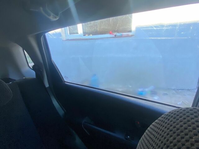 Сірий Хендай Туксон, об'ємом двигуна 2 л та пробігом 248 тис. км за 6100 $, фото 17 на Automoto.ua