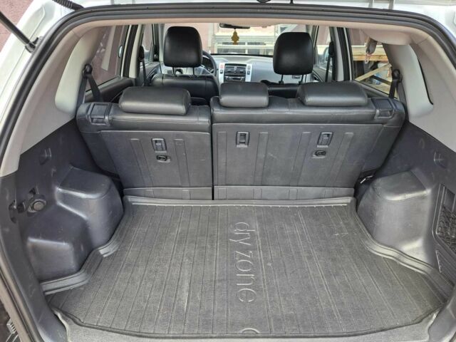 Серый Хендай Туксон, объемом двигателя 2 л и пробегом 220 тыс. км за 8800 $, фото 7 на Automoto.ua