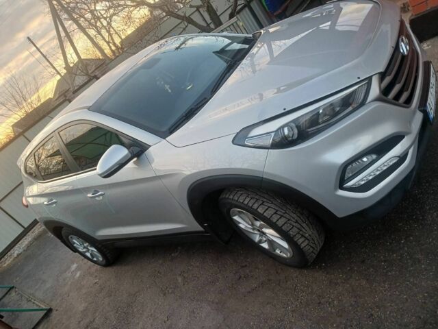 Хендай Туксон 2016 в Белой Церкве на Automoto.ua Серый Хендай Туксон, объемом двигателя 2 л и пробегом 110 тыс. км за 17400 $, фото 4 на Automoto.ua