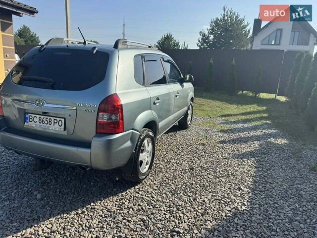 Хендай Туксон 2004 в Львове на Automoto.ua Серый Хендай Туксон, объемом двигателя 2 л и пробегом 250 тыс. км за 5200 $, фото 3 на Automoto.ua