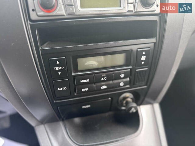 Серый Хендай Туксон, объемом двигателя 2 л и пробегом 155 тыс. км за 6989 $, фото 34 на Automoto.ua