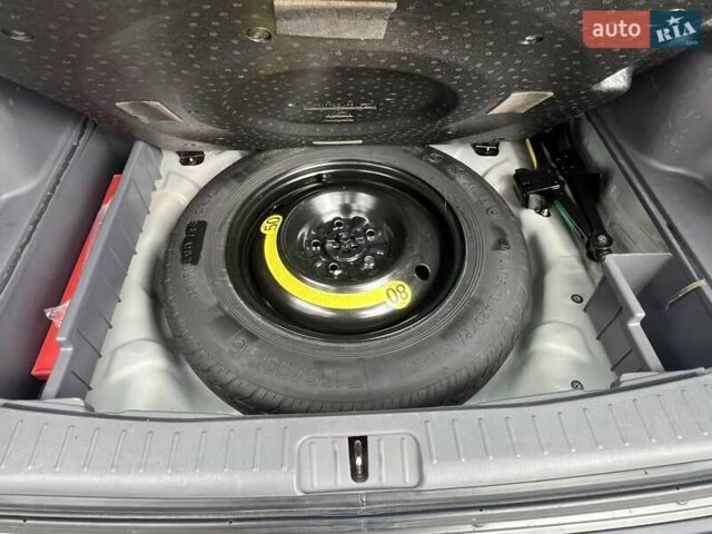 Сірий Хендай Туксон, об'ємом двигуна 1.98 л та пробігом 243 тис. км за 6900 $, фото 15 на Automoto.ua