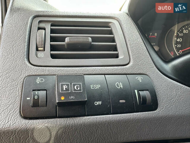 Сірий Хендай Туксон, об'ємом двигуна 2 л та пробігом 250 тис. км за 5850 $, фото 21 на Automoto.ua