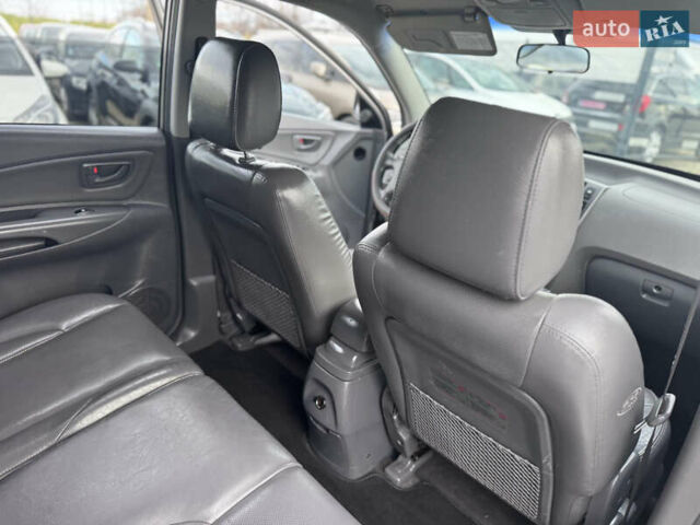 Серый Хендай Туксон, объемом двигателя 2 л и пробегом 155 тыс. км за 6989 $, фото 47 на Automoto.ua