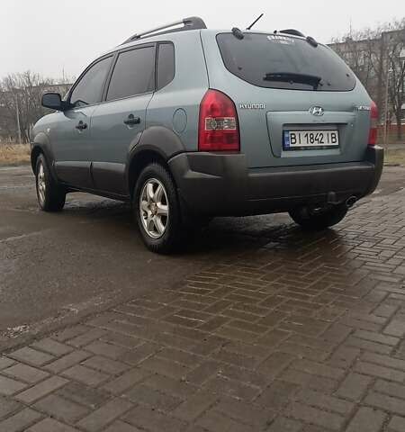 Сірий Хендай Туксон, об'ємом двигуна 2 л та пробігом 270 тис. км за 6800 $, фото 9 на Automoto.ua