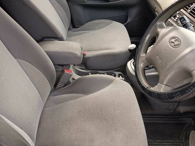 Серый Хендай Туксон, объемом двигателя 2 л и пробегом 196 тыс. км за 3500 $, фото 7 на Automoto.ua